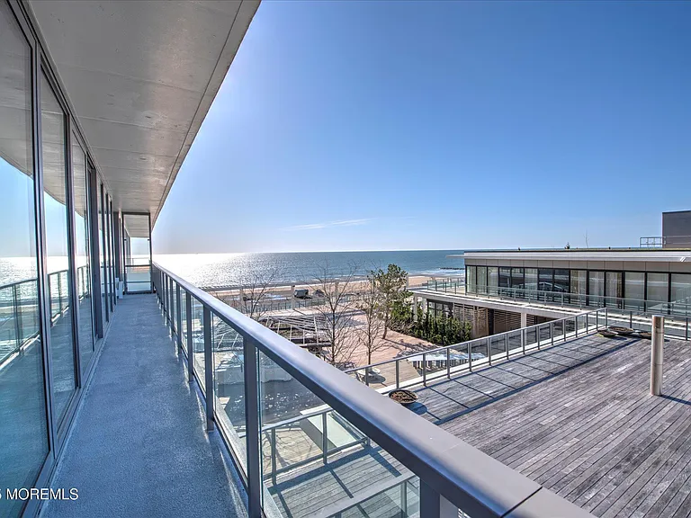1101 Ocean Ave #603 — Photo 31