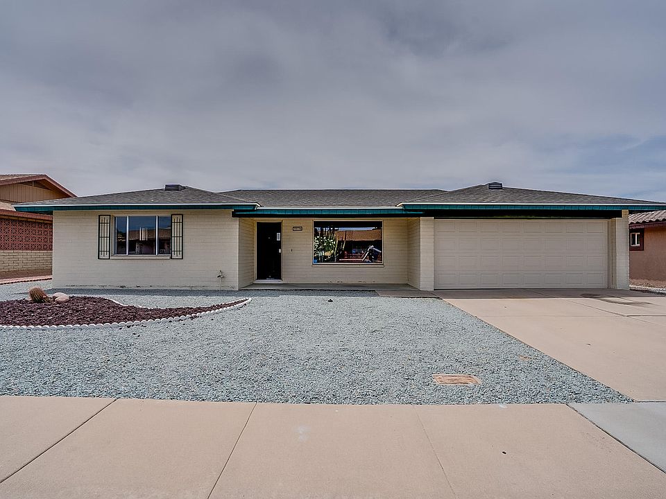 1st image of 4613 E Catalina Ave