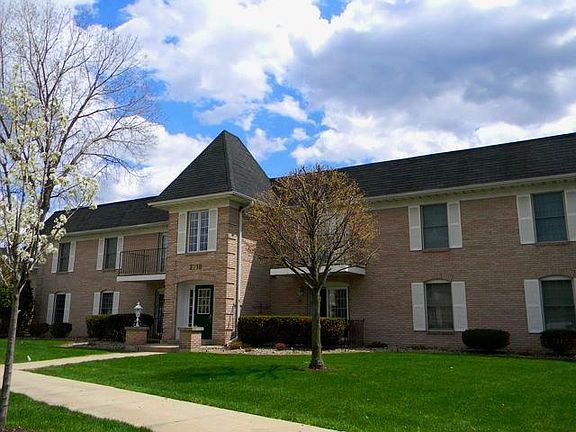 2nd image of 2710 Georgetowne Dr Unit D-2