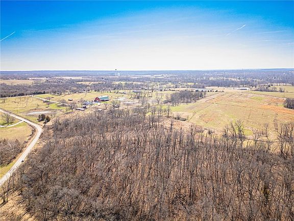2nd image of 16018 Baxter Rd