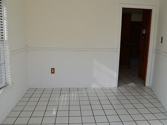 Mud room off front entry