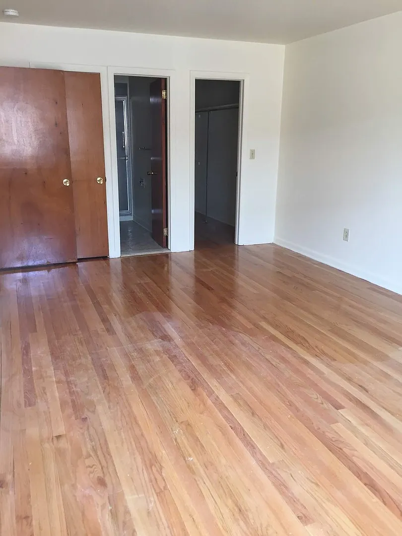 199 South Allen Apartments — Photo 2