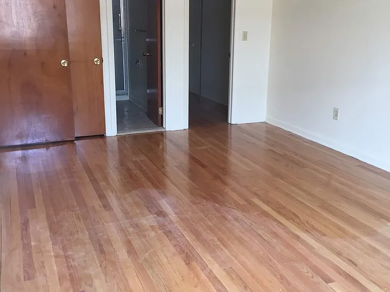 199 South Allen Apartments — Photo 11