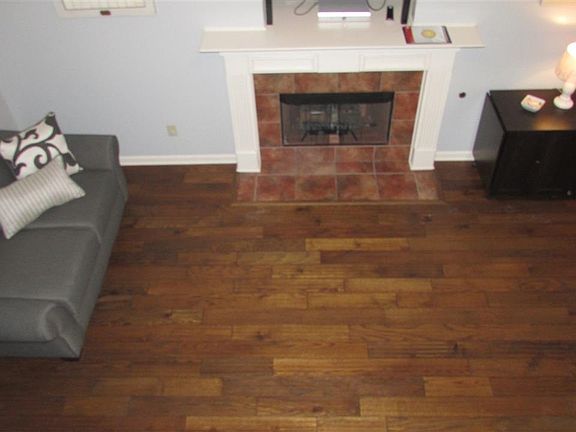 4th image of 282 Redcedar Cv