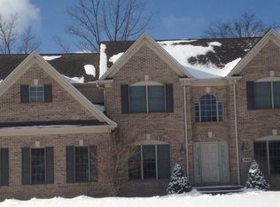 7680 Pinecrest Ln, Glenwillow, OH 44139