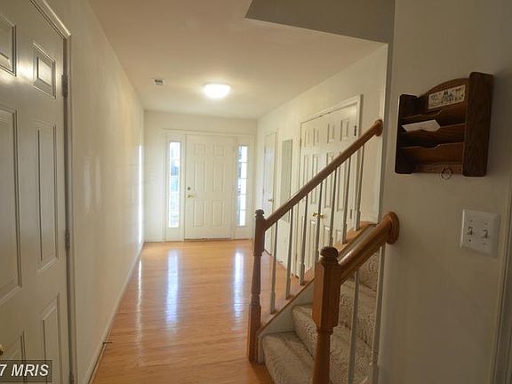 5th image of 11541 Laurel Lake Sq