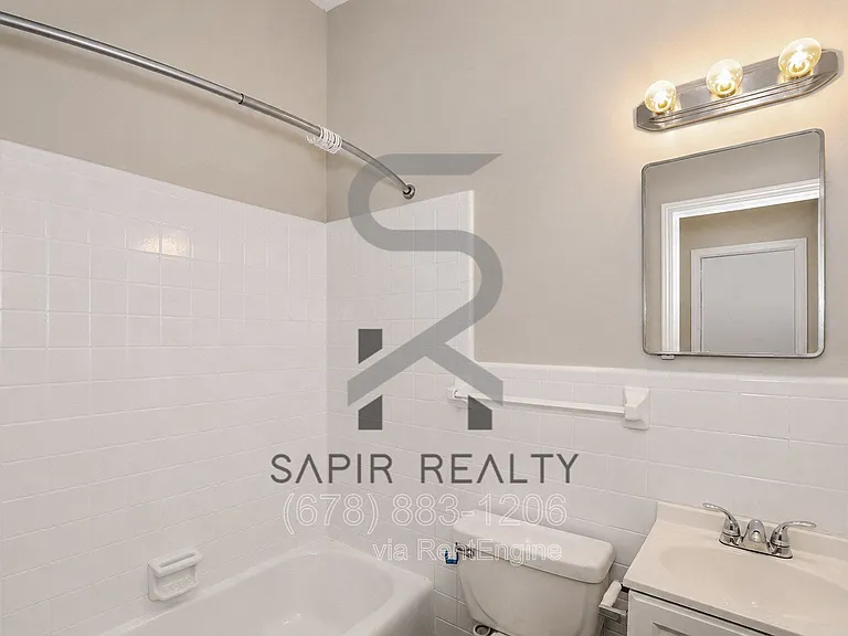 1055 Pine St NE — Photo 13