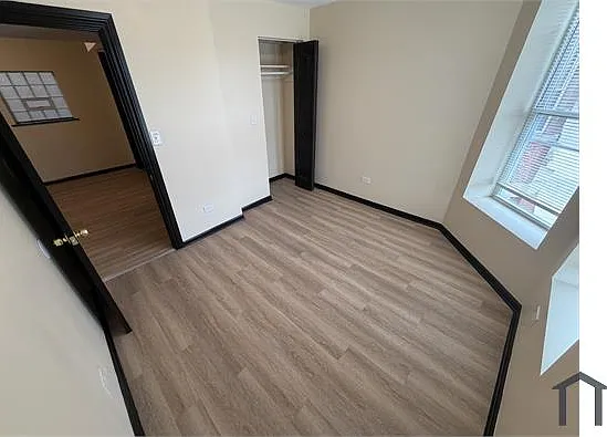 5334 W Madison St — Photo 11