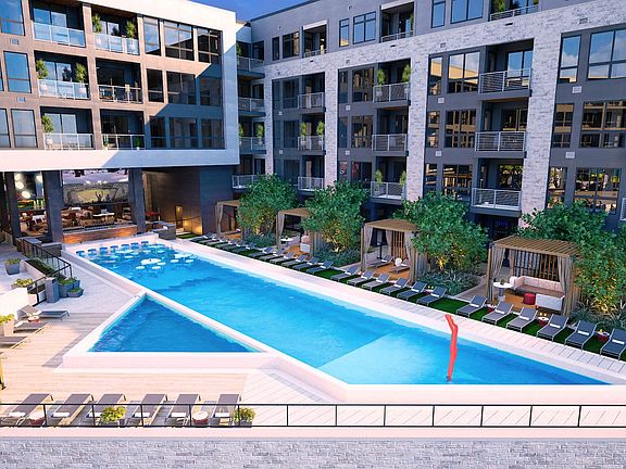 Vacation-Worthy Pool Experience