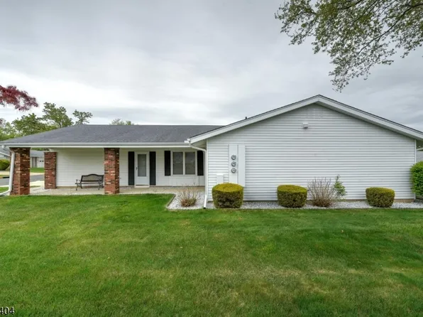 272C Convent Rd, Monroe Twp., NJ 08831