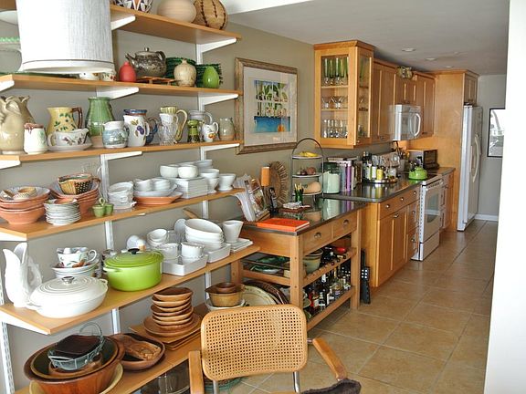 Kitchen & breakfast nook