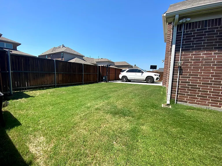5703 Tiger Ln — Photo 18