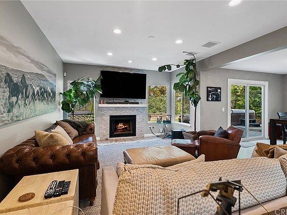 4th image of 25906 Bellis Dr