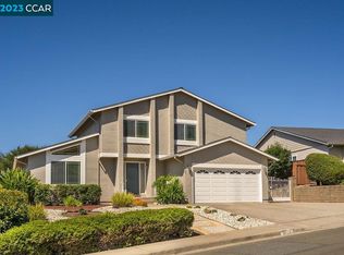 145 Iris Rd, Hercules, CA 94547