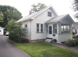 71 Whiteford Rd, Rochester, NY 14620