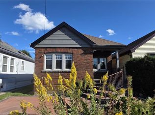 136 Weir St N, Hamilton, ON L8H5E9