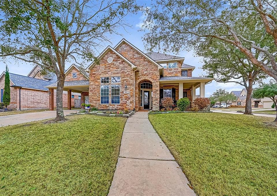 STOP THE CAR, THIS IS THE ONE! This Village Builder home sits on a spacious corner lot with a 2 car garage and wait until you see the inside!