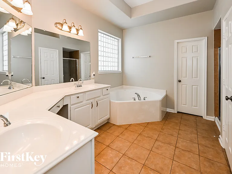 13803 Turning Spring Ln — Photo 12
