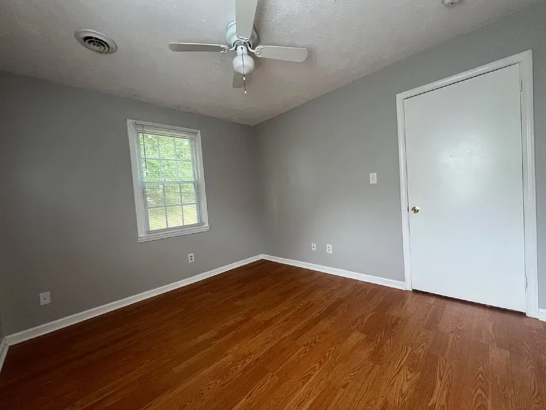 222 Burch Rd — Photo 14