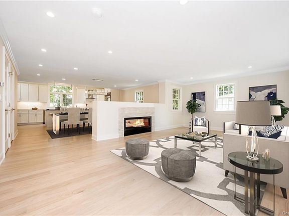 5th image of 16 Lenox Pl
