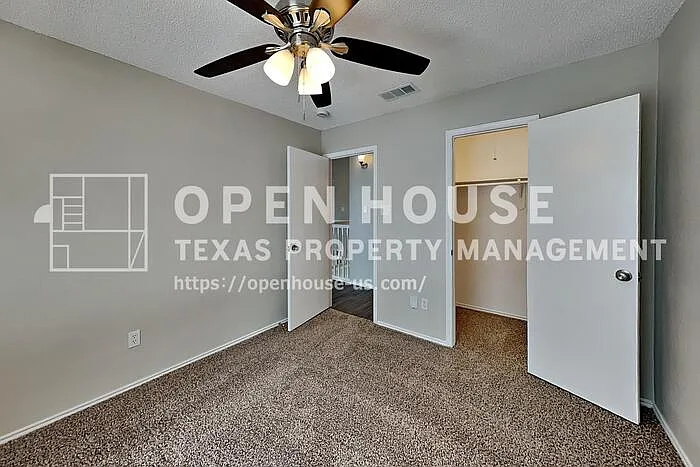 5711 Sterling Green Trl — Photo 16