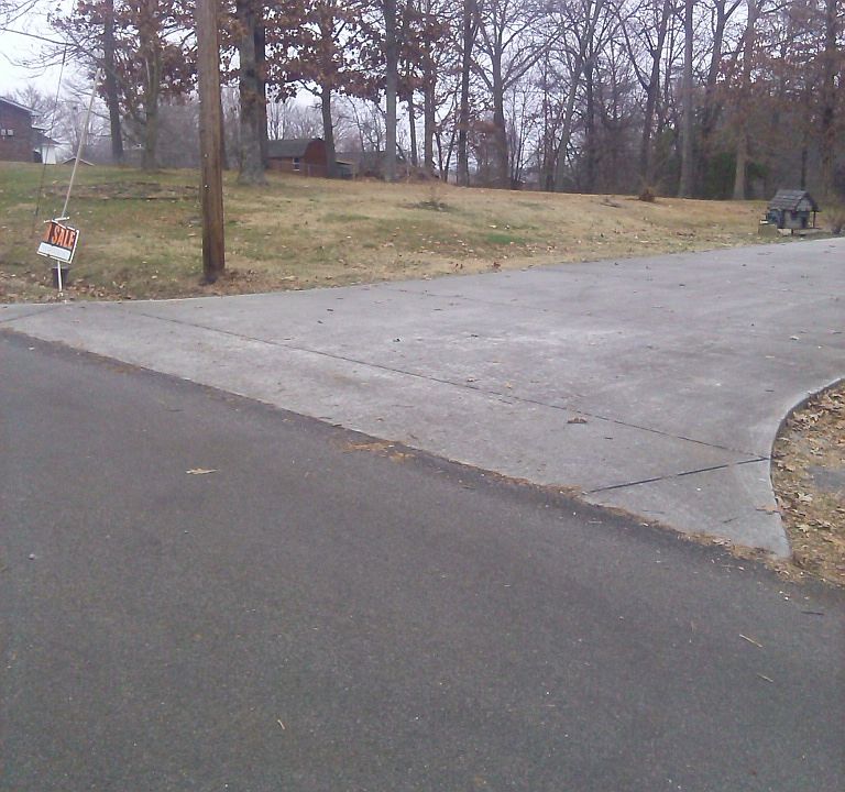 1st image of 2046 Tellico St.