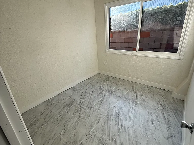 224 S Avenue 21 — Photo 6