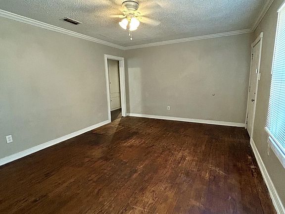 5th image of 2506 37th St
