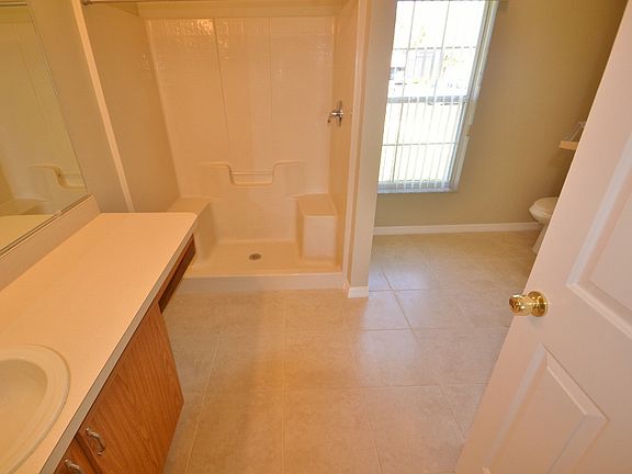 5th image of 106 Durham Pl