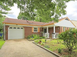 372 Green Meadows Dr, Newport News, VA 23608