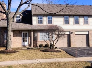 3122 Anton Cir, Aurora, IL 60504