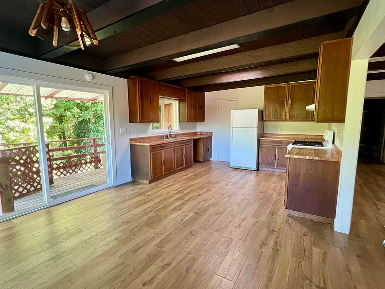 197 Austin Creek Rd — Photo 3