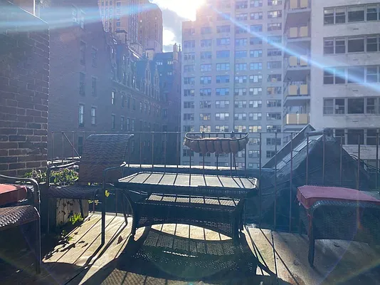 Rented by David Francis New York LLC | media 5