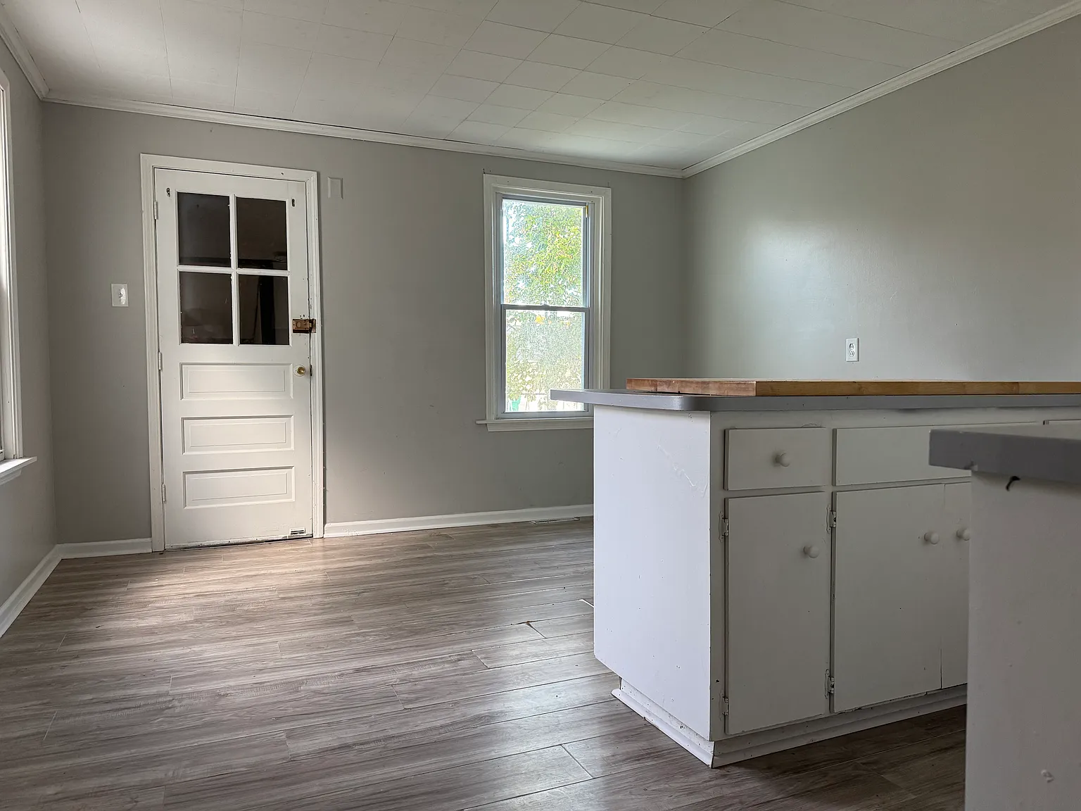 2 bed, 1106 sqft, $900 — Photo 1