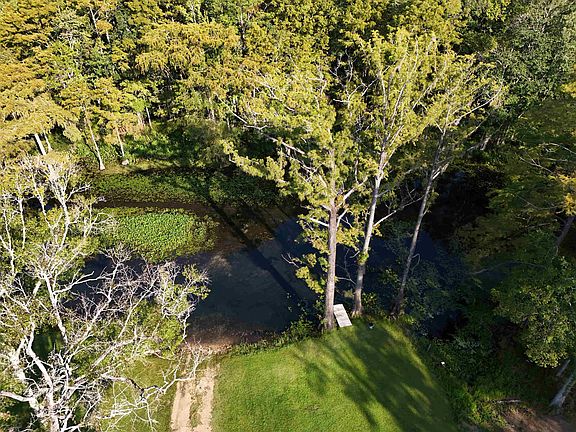 4th image of 1410 Malloy Landing Rd