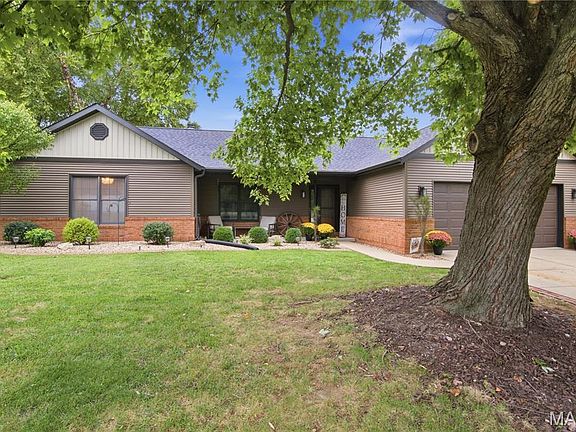3rd image of 104 Archview Dr
