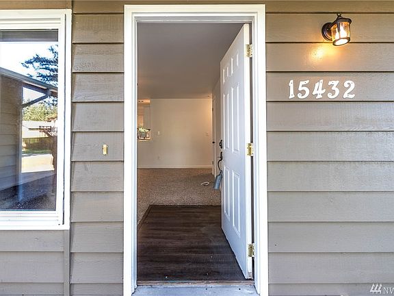 4th image of 15432 Scenic Shores Dr SE