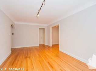 2319 N Rockwell St #315, Chicago, IL 60647