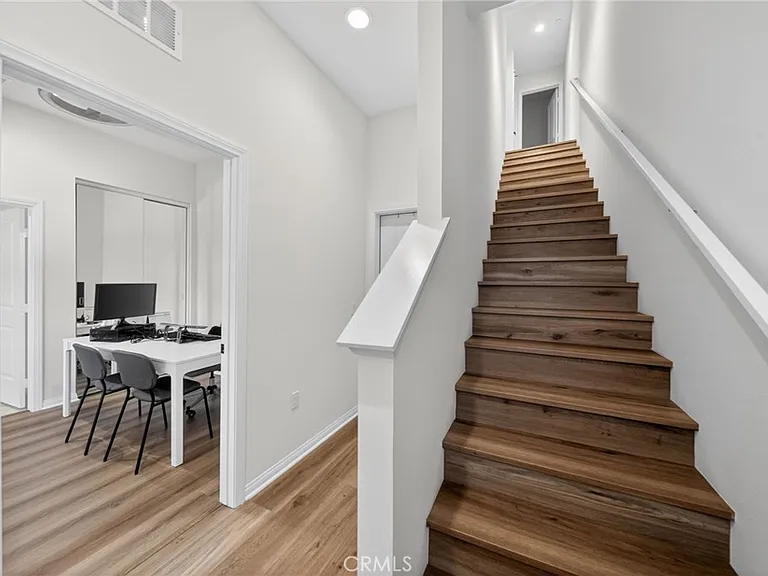 2410 E Agave St #9 — Photo 2