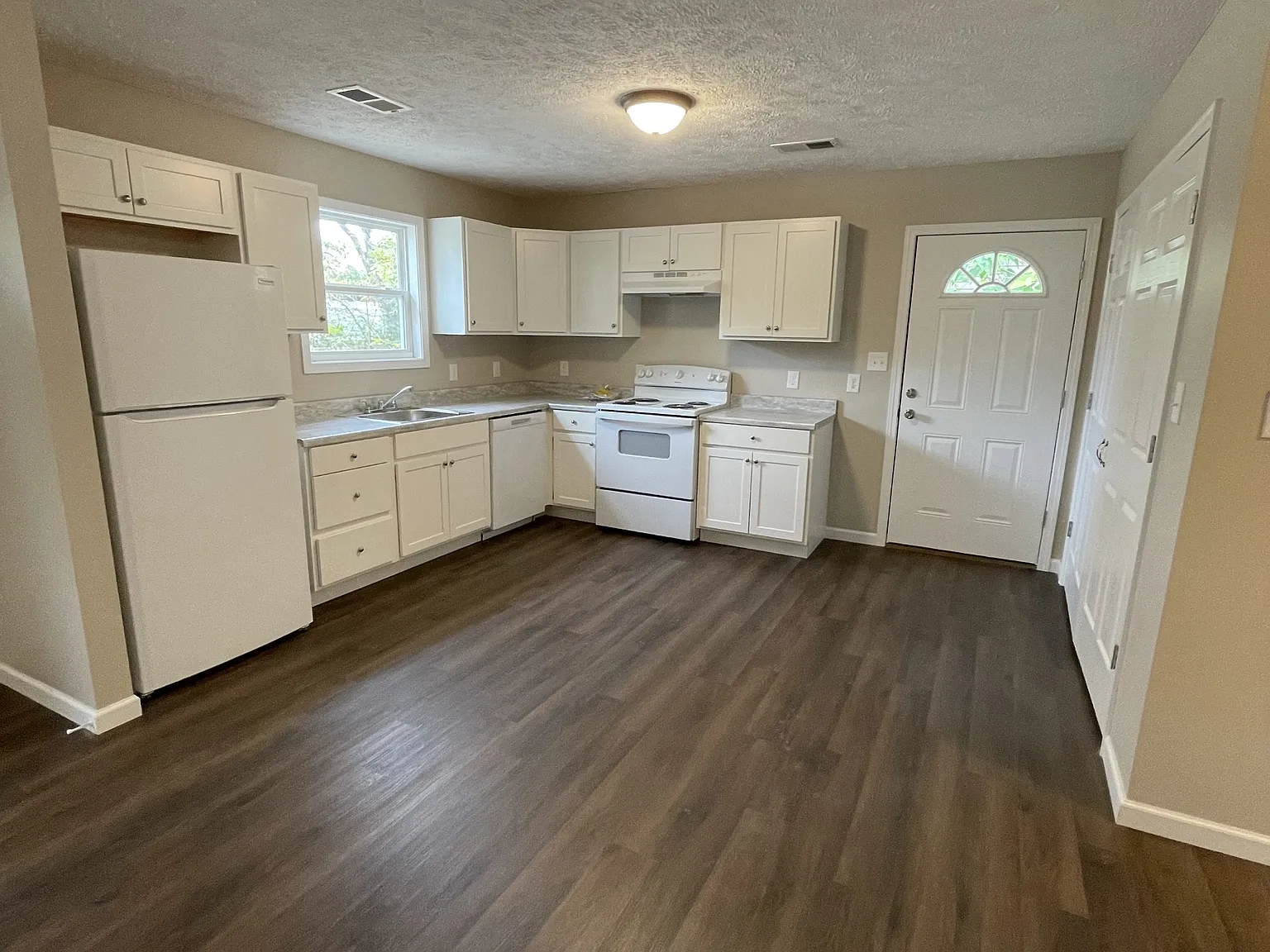 1340 Cumberland Street - 1 — Photo 3