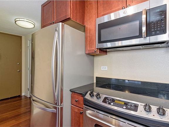 4th image of 1150 N Vine St #404