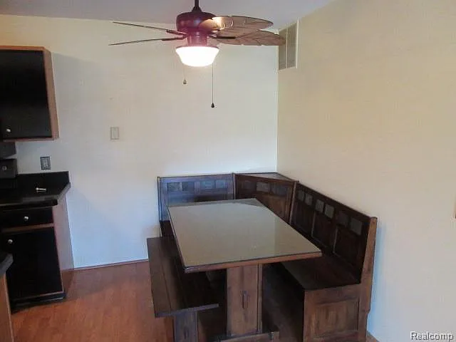 24056 Middlebelt Rd #20 — Photo 7