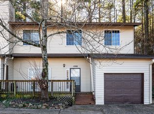 1208 N Oaks Ln, N Little Rock, AR 72118