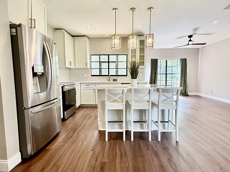1050 Blackwater Dr #1 — Photo 6