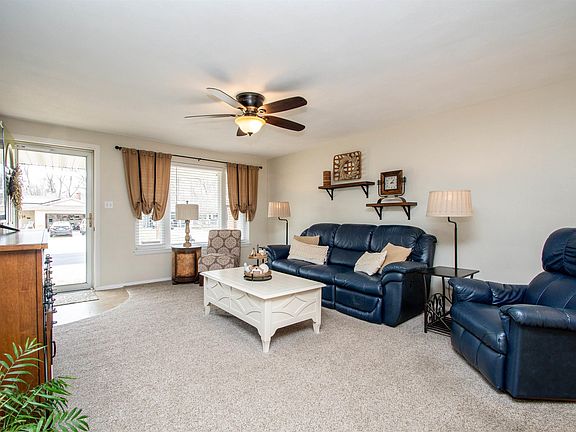 5th image of 2516 N Rockwood Dr