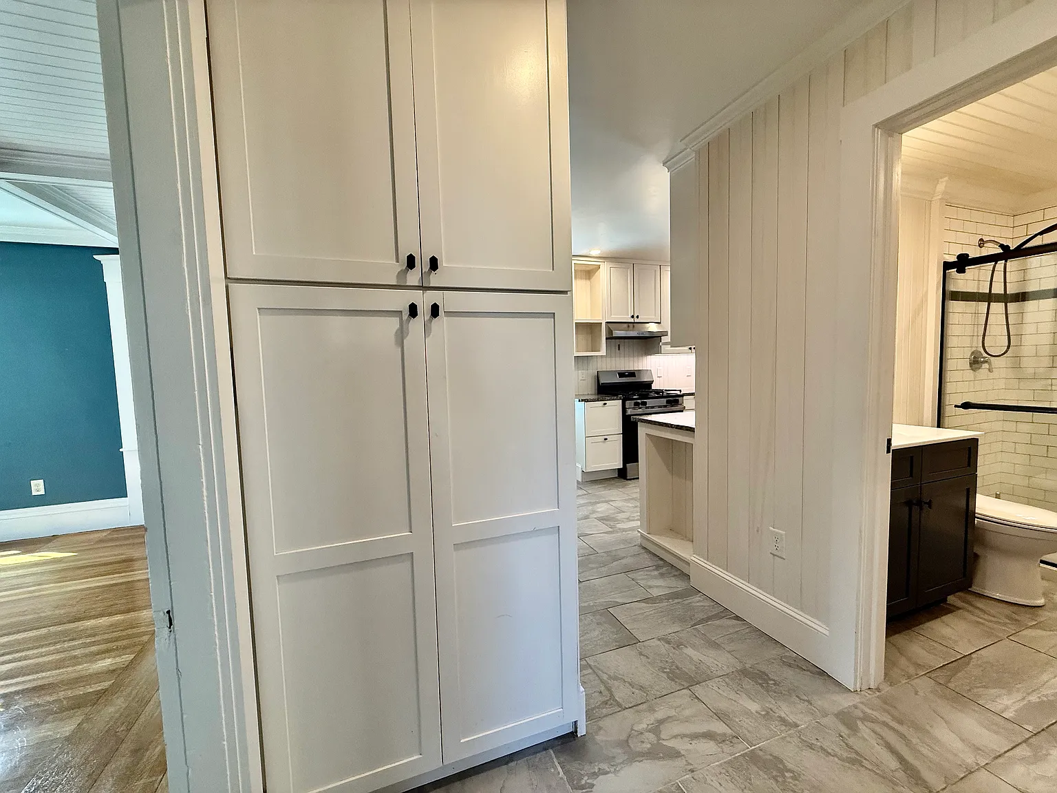 1 bed, 600 sqft, $2,200 — Photo 2