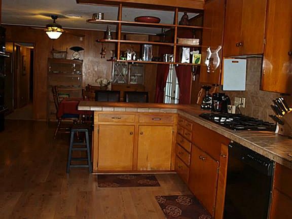 5th image of 611 Heron Ln
