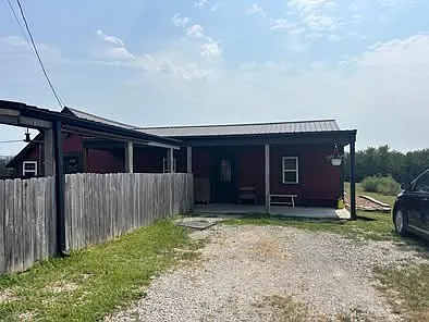 2740 SE Ketchem Rd — Photo 2