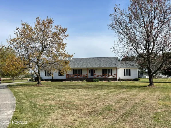 2707 Ivy Chase Drive, Winterville, NC 28590