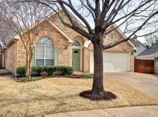 2416 Aberdeen Dr, Bedford, TX 76021